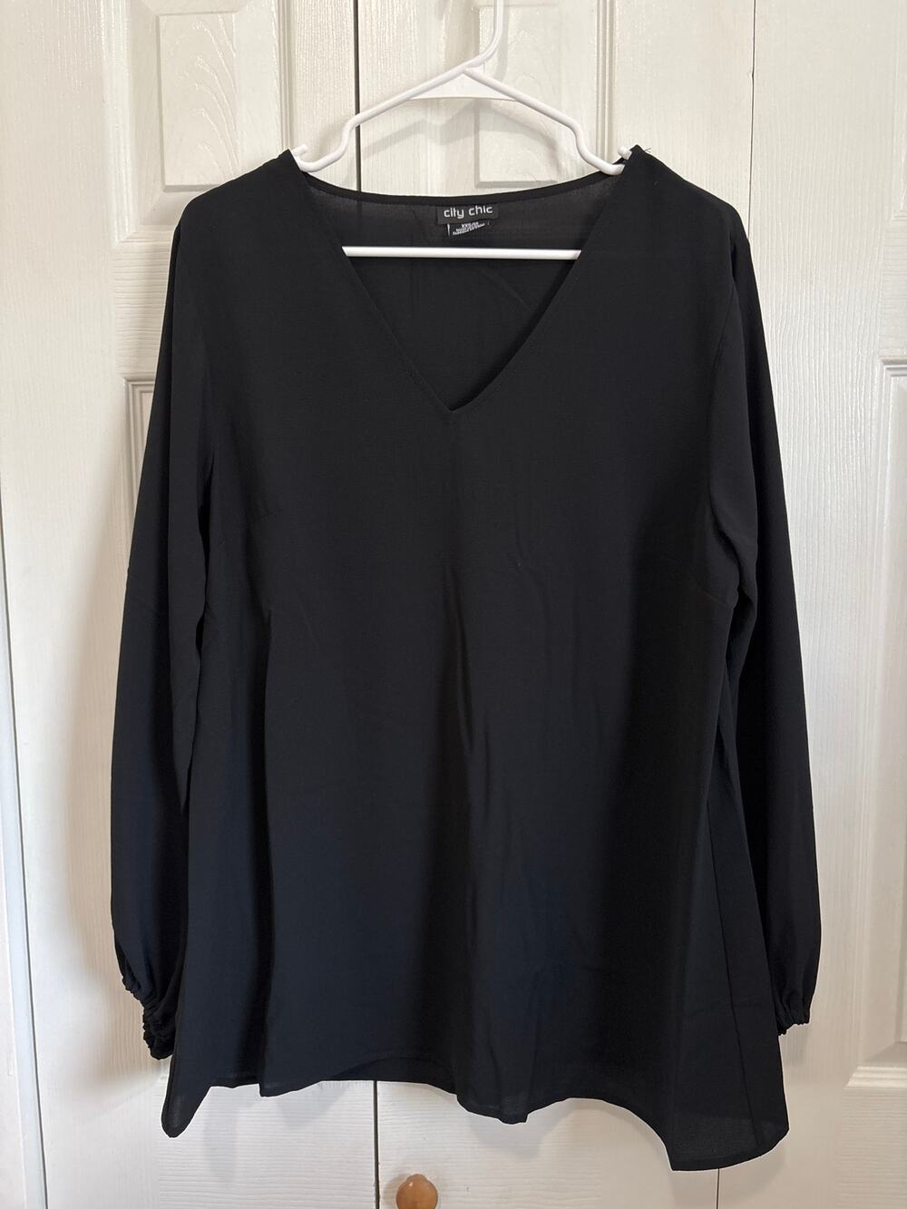 City Chic Black Classic V-Neck Career Top, 12 (XXS Curve)